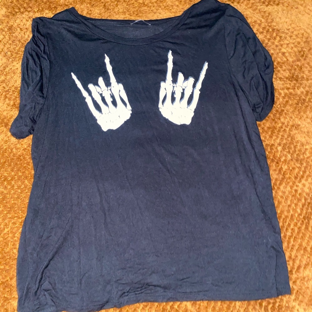 Skeleton t shirt